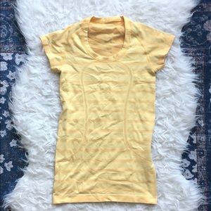 Lululemon Swiftly Tee Yellow Sz 4